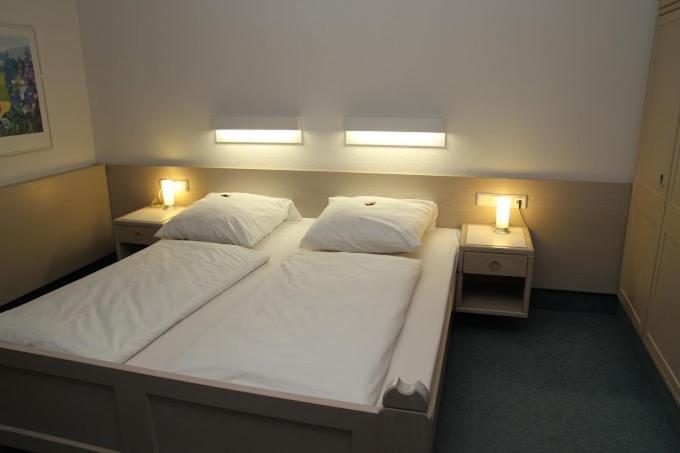 Hotel Und Gasthof Zur Laute Миндельхайм Экстерьер фото